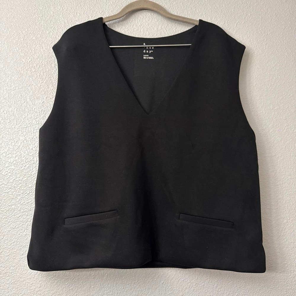 A New Day Women's Black Buttery Soft V-neck Sleeveless Pullover Vest